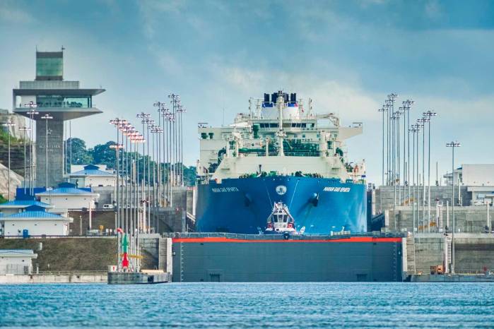 Fitch proyecta que el crecimiento repunte a 3.8 % en 2025 por la normalización de las operaciones del Canal y al portafolio de inversiones de la ACP, que supera los $8,000 millones.