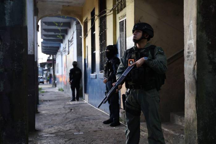 Según expertos, la poca claridad en lo que podría consistir como desinformación podría limitar derechos como la libertad de expresión.