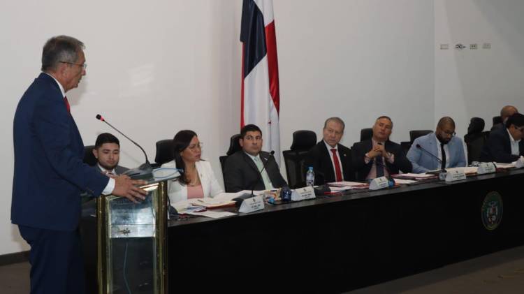 Se inicia en primer debate discusión de Ley de Intereses Preferenciales