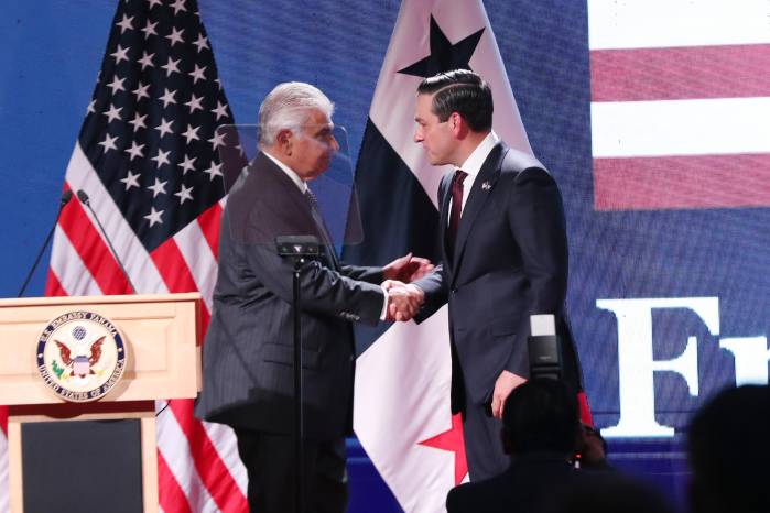 La recepción por los 250 años de la independencia de Estados Unidos reunió en el Biomuseo a autoridades de los tres órganos del Estado, empresarios y representantes del cuerpo diplomático acreditado en Panamá.