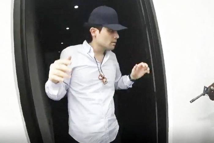 Tras permanecer el fin de semana en la cárcel metropolitana de Chicago, el hijo de El Chapo ha dejado las instalaciones.