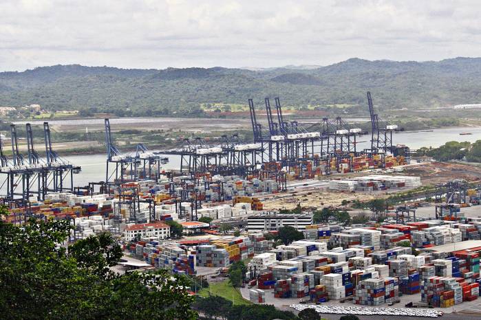 Puerto de Balboa, operado actualmente por Panama Ports, subsidiaria de CK Hutchison.