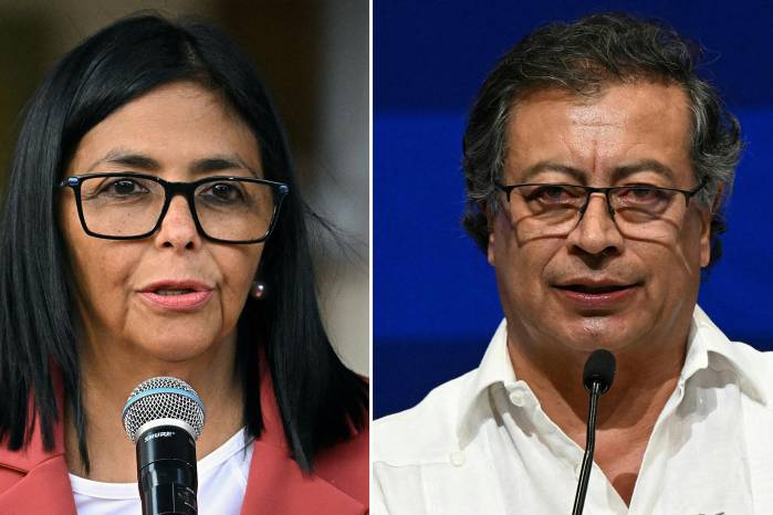 Delcy Rodríguez y Gustavo Petro.