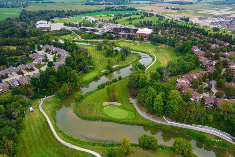 El Nottawasaga Training Site cuenta con un hotel resort, canchas de entrenamiento, centro de reuniones, cuarto médico, oficinas, gimnasio, piscina y salón de conferencias de prensa.