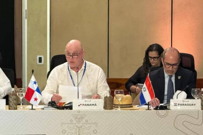 El viceministro destacó que el multilateralismo moderno tuvo su origen en Panamá y pidió a la UE actuar conforme a los principios de igualdad y respeto.