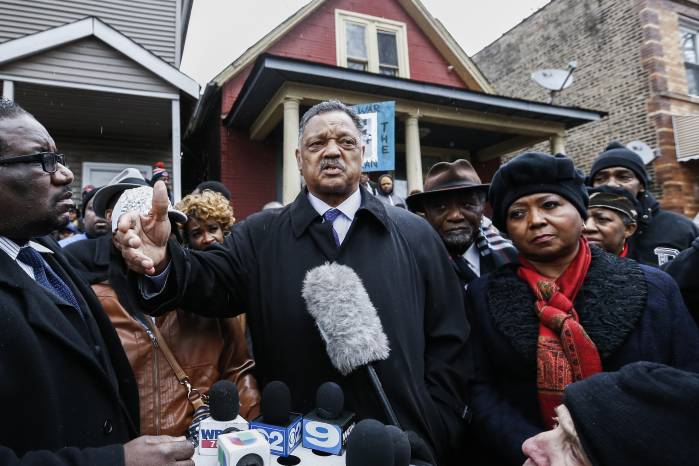 Discípulo de Martin Luther King Jr., activista, candidato presidencial y arquitecto de la “coalición arcoíris”, su influencia abrió el camino a nuevas figuras en la política estadounidense.