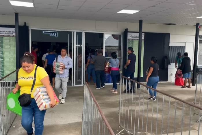 Las tiendas permanentes permitirán una mejor distribución de los productos.