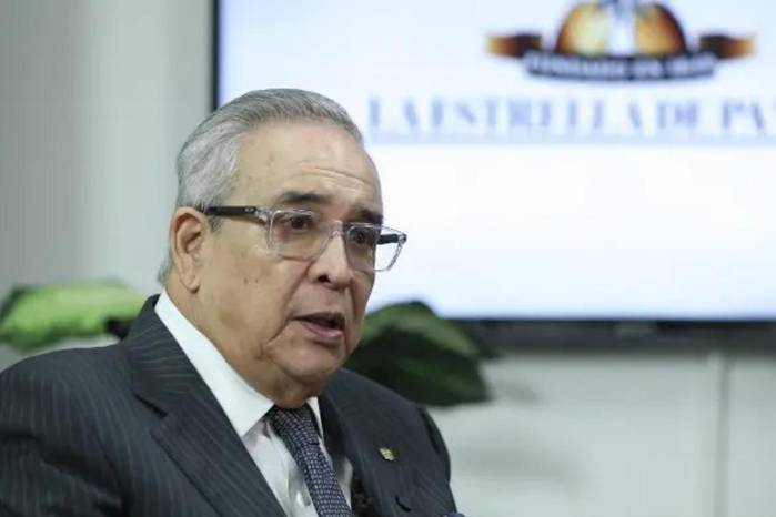 Juan Urriola renuncia como secretario de Energía