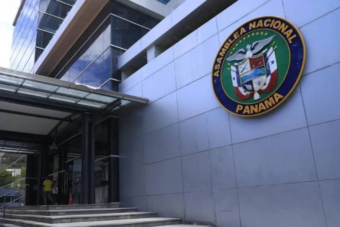 El mandatario objetó parcialmente por razones de inexequibilidad e inconveniencia el RORI propuesto por los diputados.