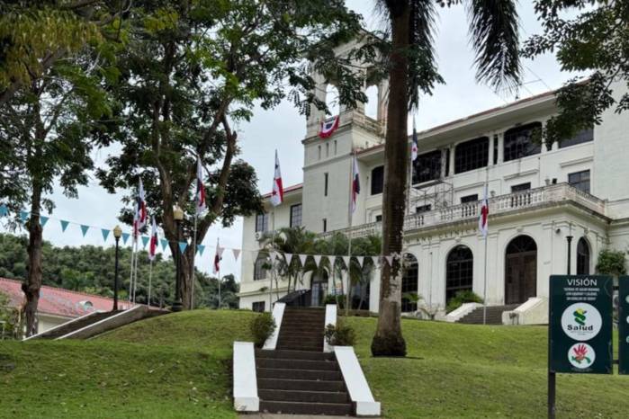 Las autoridades sanitarias informaron que los indicadores de gravedad se mantienen sin incrementos significativos.