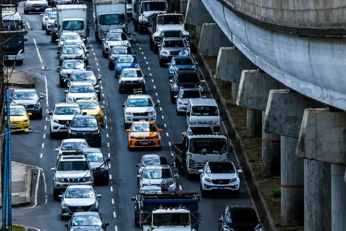 El ruido excesivo dejó de ser una simple molestia urbana: hoy vulnera el descanso, la convivencia y la salud pública de miles de ciudadanos.