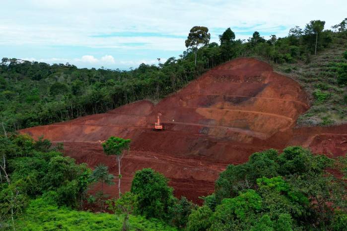 Tala de árboles, erosión en la zona y sedimentación de las fuentes hídricas, ha causado el proyecto.