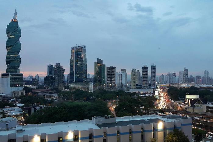 Crecimiento económico versus desarrollo socioeconómico en Panamá