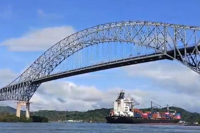 Cierre nocturno en el Puente de las Américas por pruebas estructurales