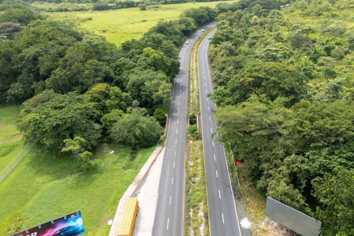 La Dirección de Contrataciones Públicas determinó algunas irregularidades en las documentaciones presentadas por empresas que conforman ambos consorcios.