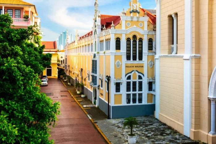 Desde el inicio del caso, la Cancillería mantiene comunicación constante con los familiares del marino.