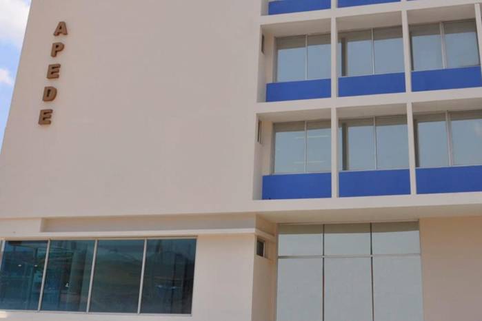 Otro de los puntos críticos señalados es la facultad del Estado para fijar tarifas.