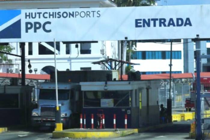 Se informó que estas oficinas hay almacenadas decenas de cajas con información de la empresa.