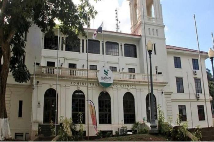 El Minsa indicó además que el sistema de salud mantiene la recomendación de vigilancia médica entre 48 y 72 horas.