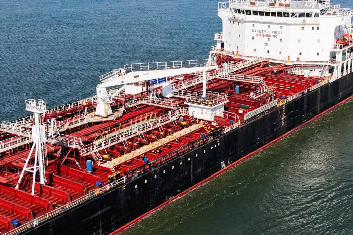 El estrecho de Ormuz es una ruta fundamental para el transporte de hidrocarburos y otras mercancías entre los países productores de Oriente Medio y los mercados internacionales.