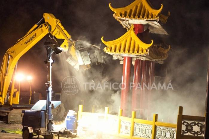 Desde el mes de mayo, representantes y miembros de la comunidad china habían denunciado públicamente la intención de la Alcaldía de Arraiján de remover la estructura.