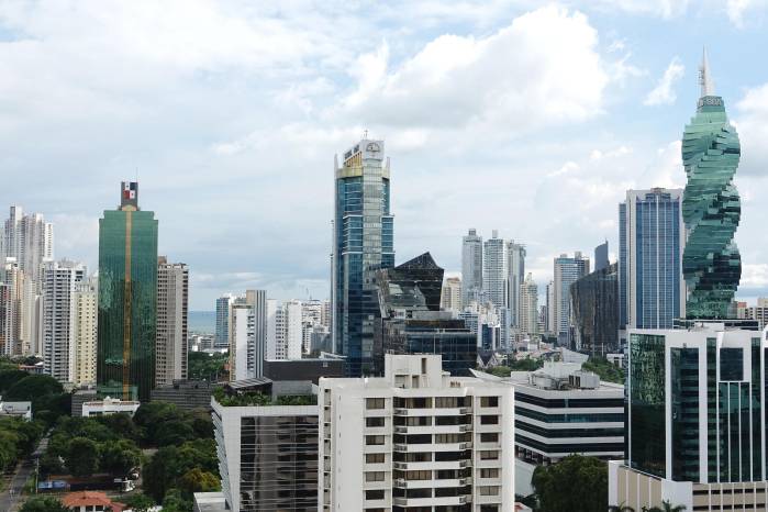 El Consejo de la Unión Europea (UE) confirmo la salida de Panamá de la lista de la UE este viernes, 9 de octubre, durante la reunión de los ministros de Economía y Finanzas de la UE. Ahora Panamá ha pasado al Anexo II.