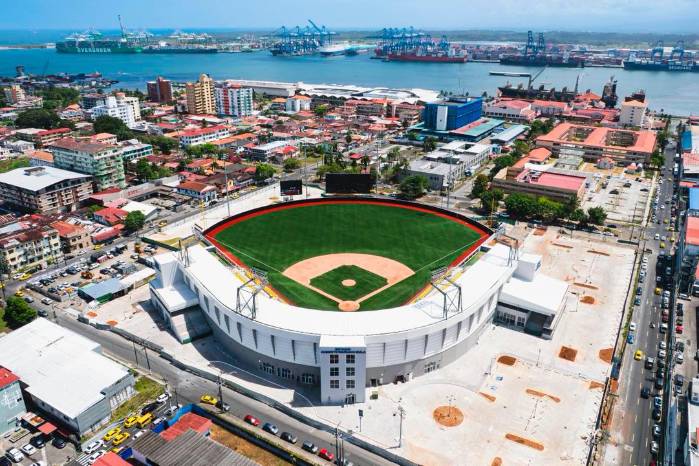 El Estadio Roberto Mariano Bula, en Colón, fue inaugurado recientemente y es considerado una de las principales infraestructuras deportivas del país.