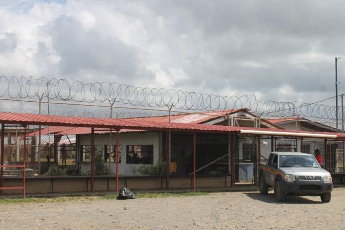 Hasta el momento, no se ha confirmado si el incidente dejó personas heridas o víctimas fatales.