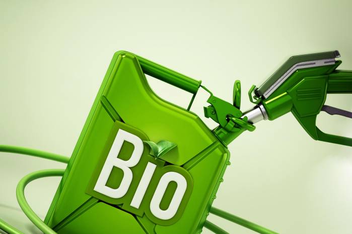 Hoy el etanol se usa en 60 países del mundo; 7 de cada 10 litros de la gasolina que se consume en el mundo se mezcla con etanol.