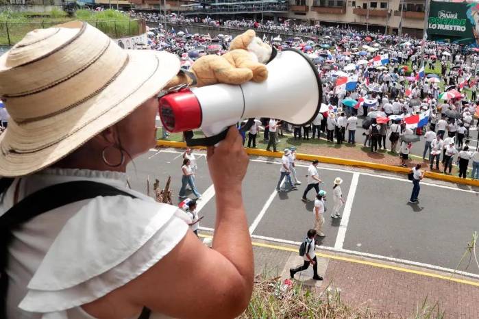La crisis de 2025 evidenció cómo el discurso de odio se consolidó como herramienta de dominación política, económica y cultural en Panamá.