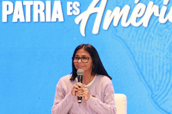 La presidenta encargada de Venezuela Delcy Rodríguez pidió ‘calma’ y ‘unidad’ a la población.