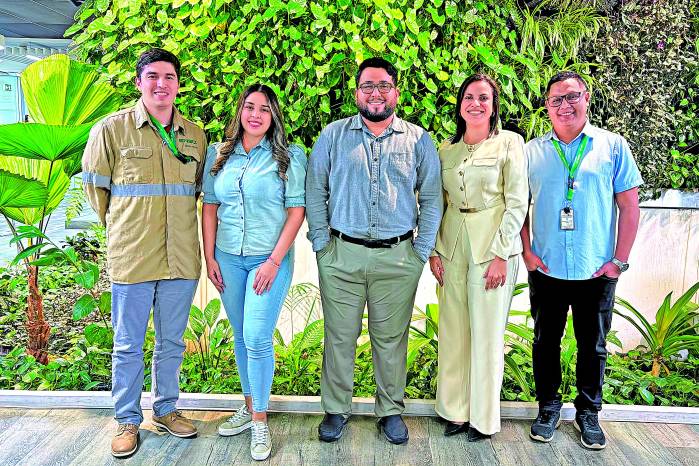 La empresa apoya el crecimiento personal y profesional de sus colaboradores.