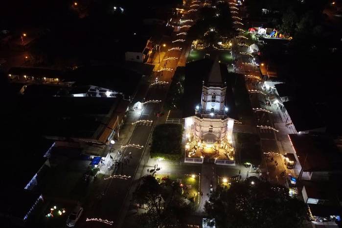 Atalaya se viste de Navidad, conmemorando el nacimiento de Jesús.