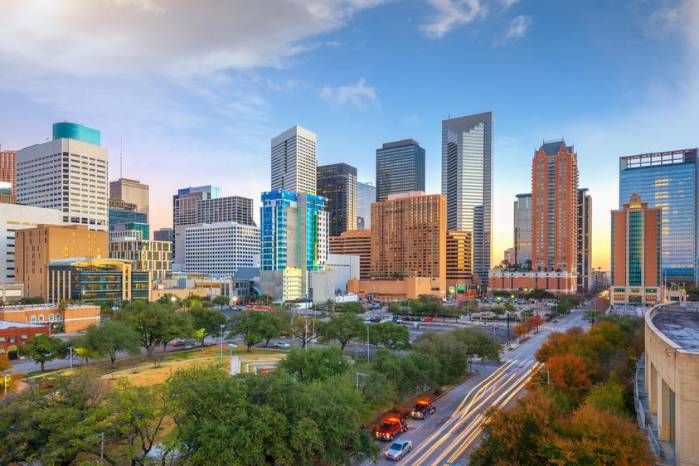 Según datos oficiales, Texas está superando nuevamente a Estados Unidos en expansión económica y crecimiento de empleos, gracias al mejor clima de negocios y la fuerza laboral más fuerte.