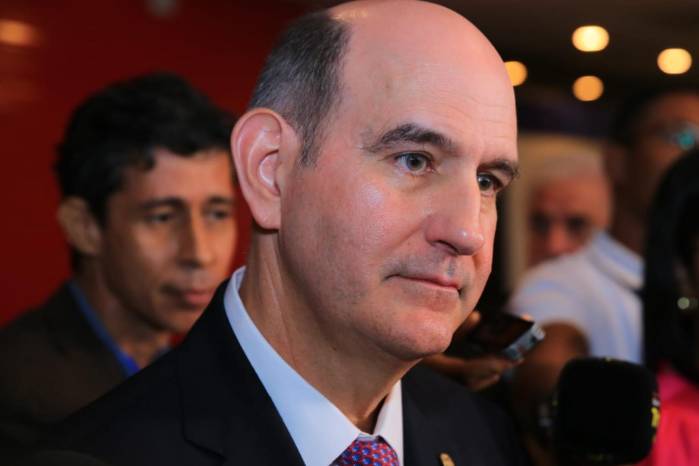 Chapman reiteró que quienes aún no han podido completar el registro pueden acudir a cualquiera de las oficinas regionales del Ministerio de Economía y Finanzas .