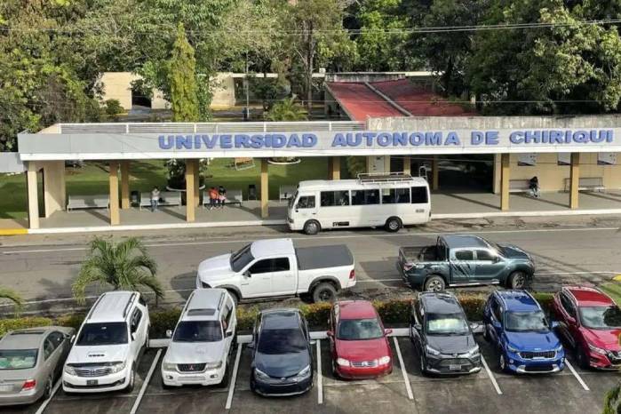 Facultad desafía al Consejo General Universitario y pide la salida de toda la cúpula de la Unachi.
