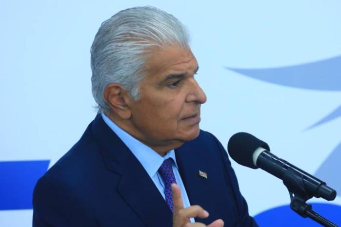Mulino adelantó que viajará a Grecia acompañado de una delegación multidisciplinaria para reunirse con autoridades.