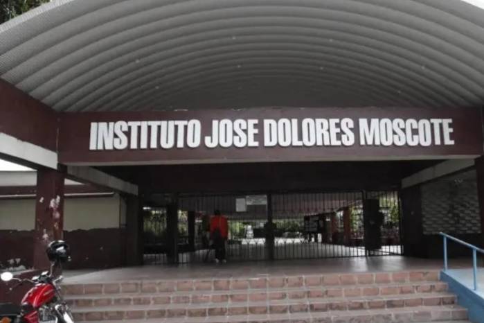 Al lugar acudieron unidades de la Policía de la Niñez y la Adolescencia.