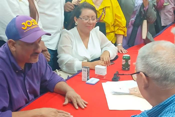 Jorge Herrera durante su postulación.