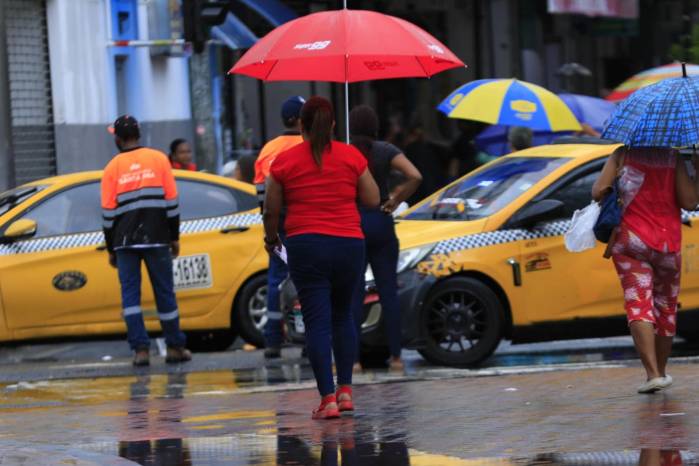 El Impha alerta sobre lluvias, actividad eléctrica y alta radiación UV en el país