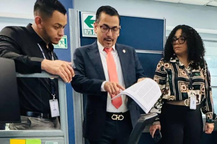 La actuación forma parte de las acciones de investigación que adelanta la Procuraduría General de la Nación para recopilar elementos que permitan esclarecer los hechos bajo análisis.