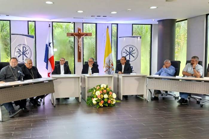 Los obispos pidieron a los docentes que regresen a las aulas porque están afectando a la niñez, especialmente a la de los sectores más humildes.