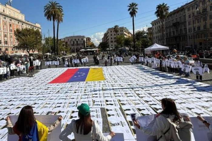 La protesta se lleva a cabo en las vísperas de la ceremonia oficial que elevará a los altares de José Gregorio Hernández y Carmen Rendiles.