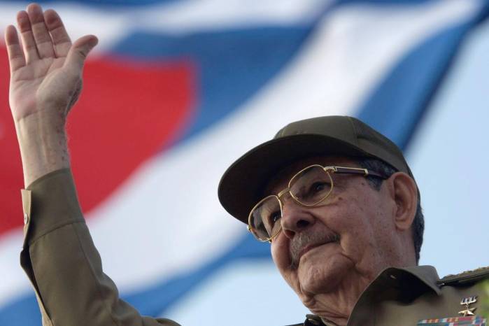 Rodríguez también acusó al gobierno estadounidense de mantener una política de agresión contra Cuba y Castro.
