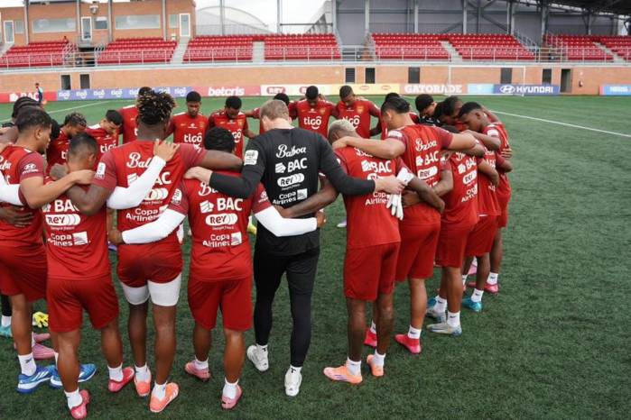 Christiansen decidió llamar a Barría nuevamente tras su buen rendimiento en la ventana de amistosos del pasado mes de enero contra Bolivia y México.