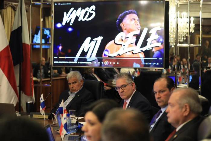 El terreno posee una extensión de 13 hectáreas + 9,988.618 metros cuadrados y 618 decímetros cuadrados.