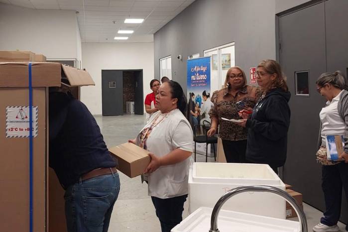 De acuerdo con las autoridades sanitarias, Panamá adquirió para 2026 un total de 1,200,000 dosis de la vacuna contra la influenza.