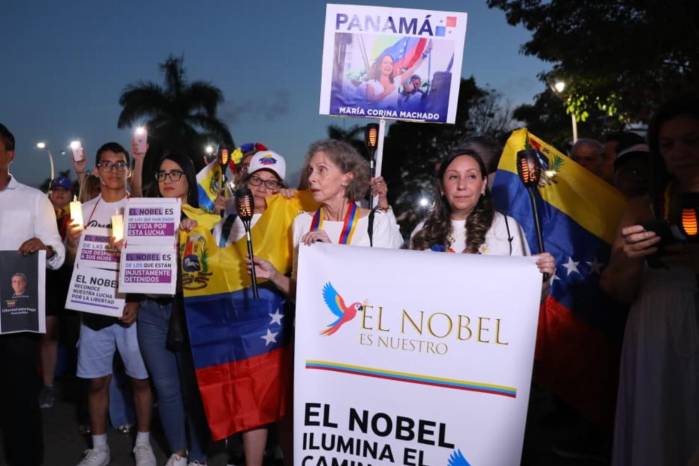 La actividad comenzó a las 6:00 p.m. en el ‘aviso de Panamá’.