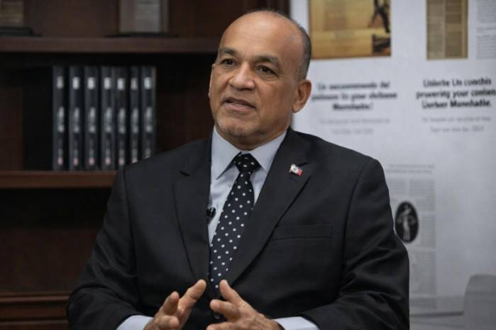 ‘Si Martinelli no corre, estoy listo para una primaria y para dirigir el país en beneficio del pueblo’, afirmó Cedeño.