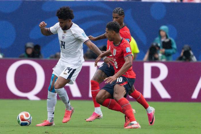 El futbolista de la selección de Panamá Carlos Harvey